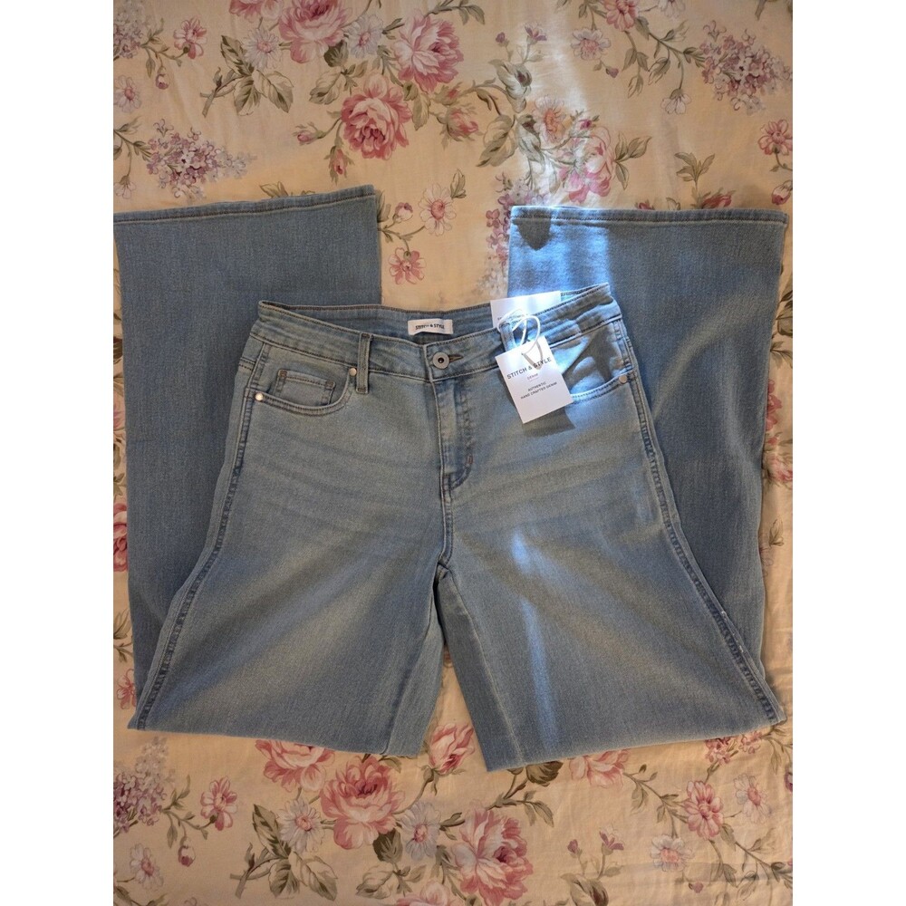 Stitch & Style Wide Leg Jeans Light Wash Size 7/27 New With Tags